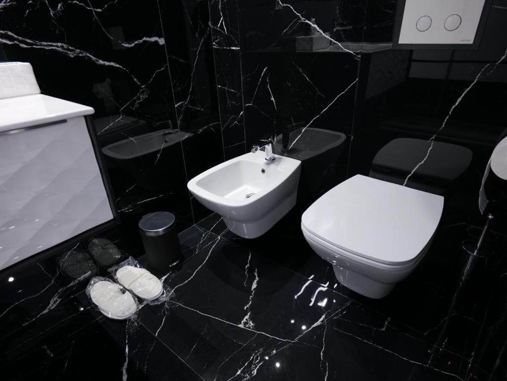 Apartamento La Dimora Di Dominique Bari Exterior foto