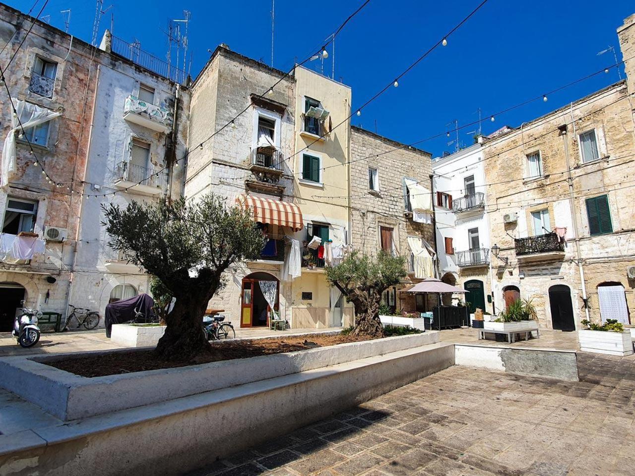 Apartamento La Dimora Di Dominique Bari Exterior foto