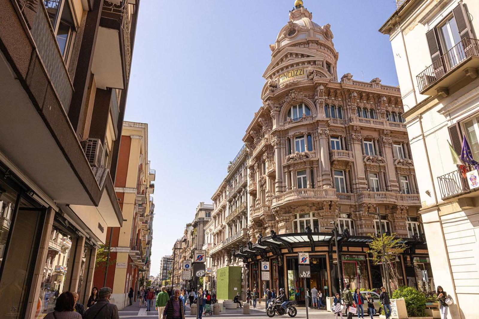 Apartamento La Dimora Di Dominique Bari Exterior foto